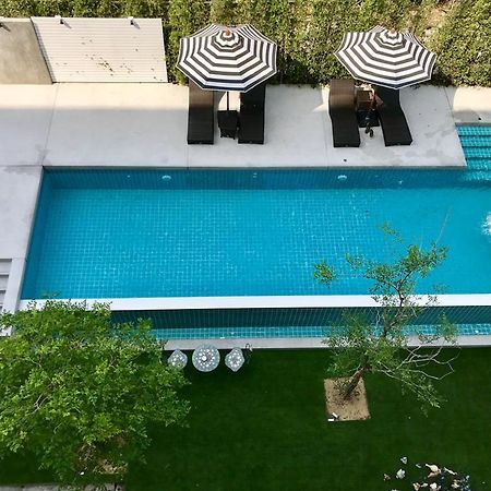 Baan Oliver Srinakarin Bangkok Exterior photo