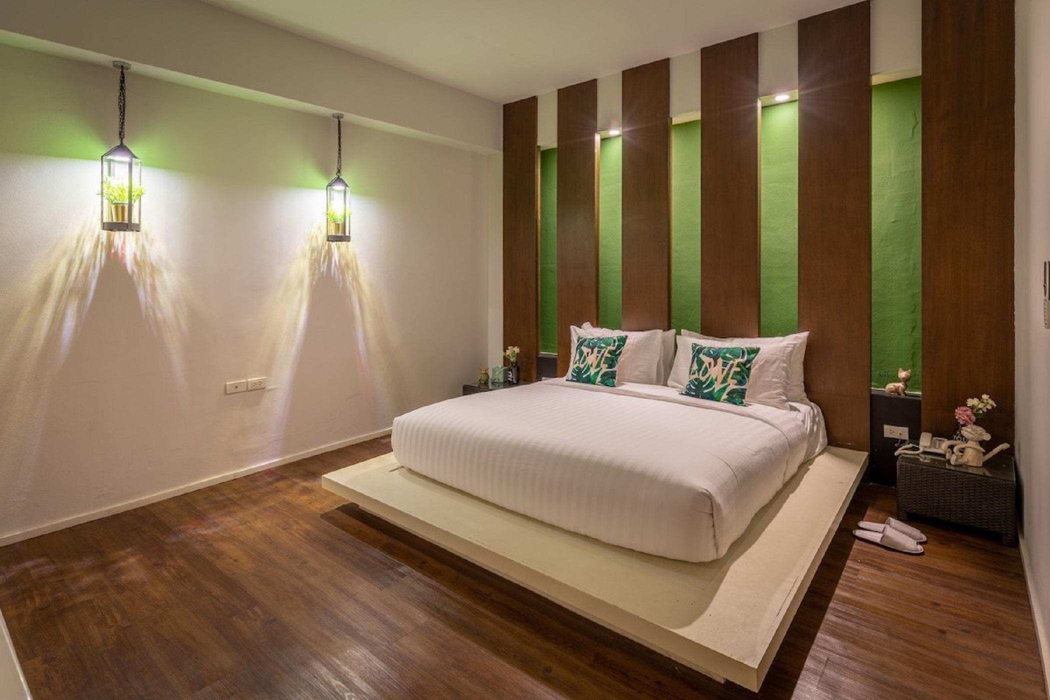 Baan Oliver Srinakarin Bangkok Exterior photo