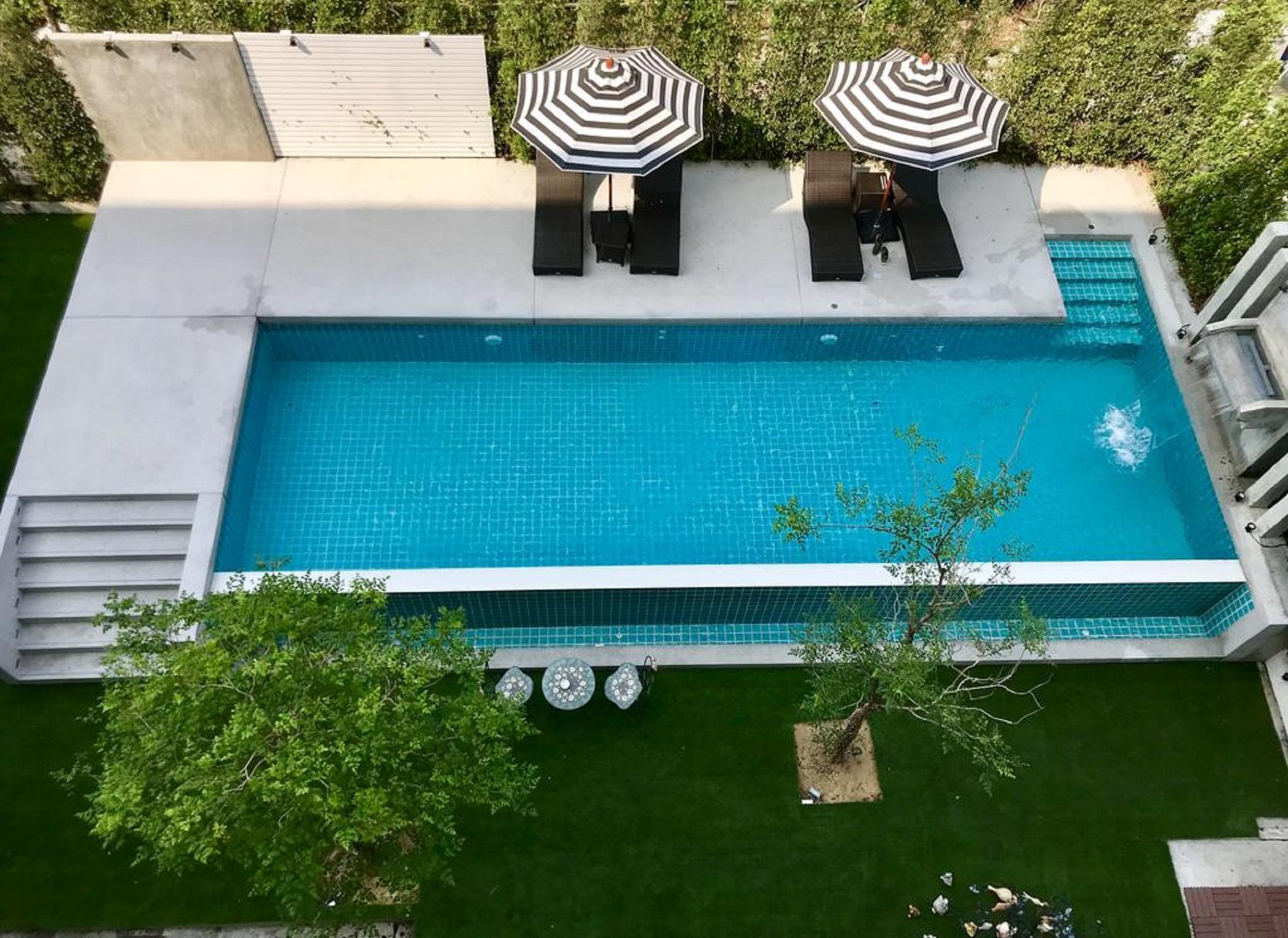 Baan Oliver Srinakarin Bangkok Exterior photo